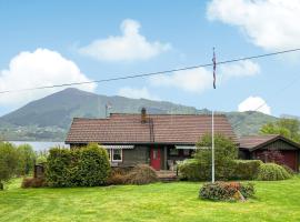 3 Bedroom Gorgeous Home In Hareid, hotell i Ulsteinvik