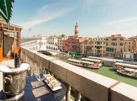 Rialto Terrace on the Grand Canal