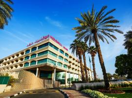 Mövenpick Grand Al Bustan、ドバイ、ガルフードのホテル