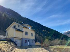 Gorgeous Home In Valldal With House A Panoramic View, hotell i Valldal