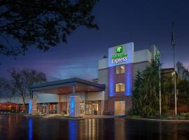 Holiday Inn Express - Akron NW - Fairlawn, an IHG Hotel, khách sạn ở Akron