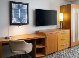 Hyatt Place Canton, khách sạn gần Sân bay quốc tế Akron-Canton - CAK, Lake Cable