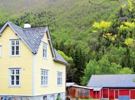 4 Bedroom Nice Home In Eidfjord, hotell i Eidfjord