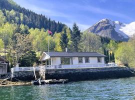 Der Fjordtraum in Balestrand direkt am Wasser, hotell i Balestrand