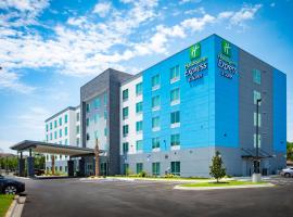 Holiday Inn Express & Suites Pensacola Airport North – I-10, an IHG Hotel, hotel cerca de Aeropuerto regional de Pensacola - PNS, Pensacola