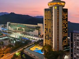 Shangri-La Shenzhen - Nearby Luohu Border, Outdoor Swimming Pool, 5-stjärnigt hotell i Shenzhen