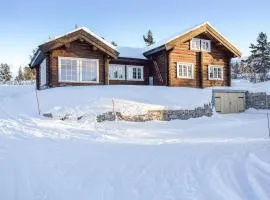 7 Bedroom Cozy Home In Hovden I Setesdal