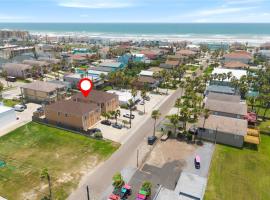 Luxury 3 Bed 2 Bath 1st Floor Condo Near Beach, hotel in South Padre Island