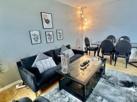 Cozy 2-BR Apartment with Balcony - Near Copenhagen، فندق في Hedehusene