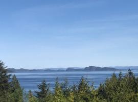 Bear Cove Cottages, hotel in Port Hardy