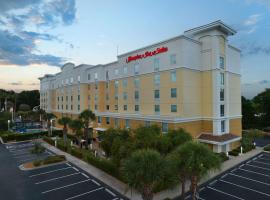 Hampton Inn & Suites Orlando North Altamonte Springs, hotell Orlandos lennujaama Orlando Sanfordi rahvusvaheline lennujaam - SFB lähedal