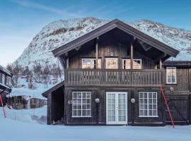 Awesome Home In Hovden I Setesdal With Kitchen, hotell på Hovden