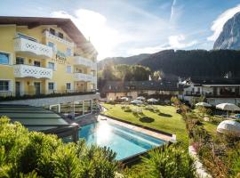 Alpenhotel Plaza, hotel sa Santa Cristina in Val Gardena