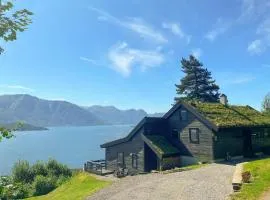 Amazing Home In Norheimsund With House A Mountain View