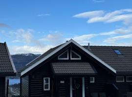 Voss Hytte/Cabin, hotell i Skulestadmo