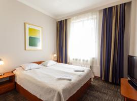 Noclegi Stadion Bed & Breakfast, hotell i Warszawa