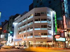 Poshpacker Hotel, hótel í Taipei