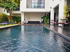 iSilver Hotel, hotell i Chiang Mai