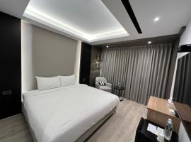 林境文旅台中捷運站館 JIn, hotel sa Taichung