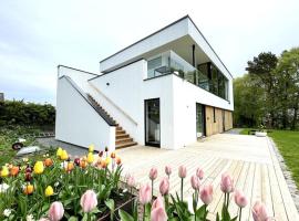 Architect-designed home near ONS, hotell i Stavanger