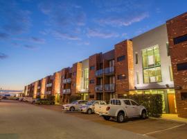 Perth Ascot Central Apartment Hotel Official, viešbutis , netoliese – Perto oro uostas - PER