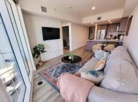 Bayview Lux One-bedroom Apartment 1min to Petco Park Convention Center Gaslamp Pool, Hot Tub