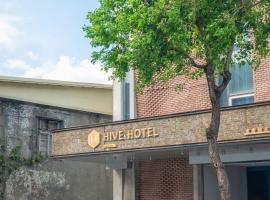 CHECK inn HIVE, hotel sa Luodong