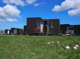 Tiny House Nature 2 Innenlage - Green Tiny Village Harlesiel, tiny house in Carolinensiel