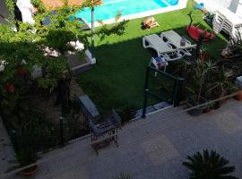 Comfortable Apartment in Feijo with Shared Pool 90 m², hotel Almadában