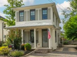 Five Block Walk From Historical Downtown Franklin