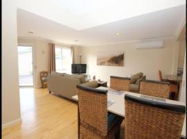 Self Contained Unit Close to the Beach, pet-friendly hotel sa Cowes