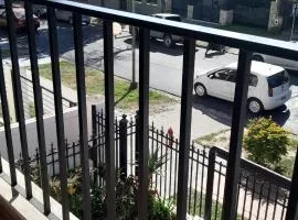 Amplia casa en planta alta en Av Mitre Parque Urquiza