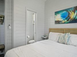 Bayside Tiny Home Dreams, hotel in Bolivar Peninsula