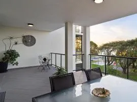 Coastal Retreat - Rockingham Foreshore