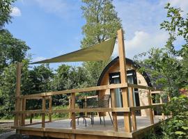 Tiny House De Kwekfink, hotell i Westergeest