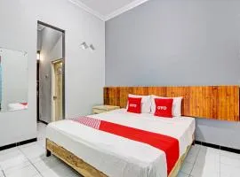 OYO 93660 New Family Hotel Syariah