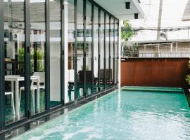 NANEE Phra Singh - Adults Only, hotell i Chiang Mai