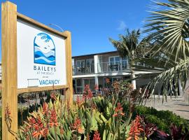 Baileys At The Beach, hotel di Whitianga