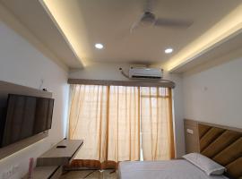 Aarohi studio hotels, hotel in Noida