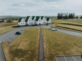 Héradsskólinn Historic Guesthouse – hotel w mieście Laugarvatn