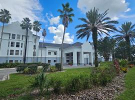 SureStay Plus by Best Western Orlando Lake Buena Vista, hotel em Lago Buena Vista, Orlando