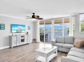 Eleuthera - 2x2 Fully Updated Old Town Waterfront Corner Condo