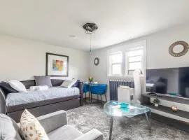 Stylish 1BR Apartment - Heart of James South Hamilton