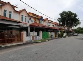 Faeyz Homestay Pertam Jaya