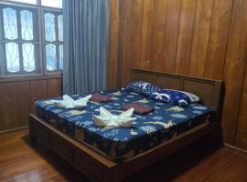 Sunny house hostel, hotel di Pai