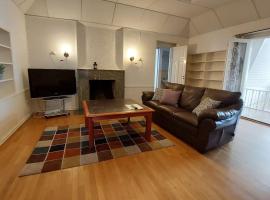 Four room apartment in the middle of the city centre, hotell i Luleå