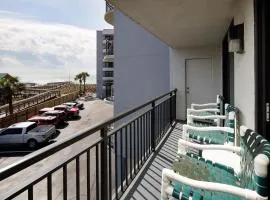 Nautilus 2310 Gulf View 2 Bedroom 3rd Floor Free Beach Service