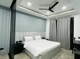 BedChambers Serviced Apartment, Golf Course, Gurgaon