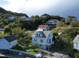 Flott hytte på Andabeløy, hotell i Flekkefjord