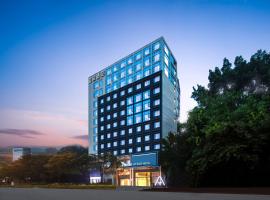 Atour Hotel Xiamen Huli Nanshan Road: Xiamen, Xiamen Gaoqi Uluslararası Havaalanı - XMN yakınında bir otel